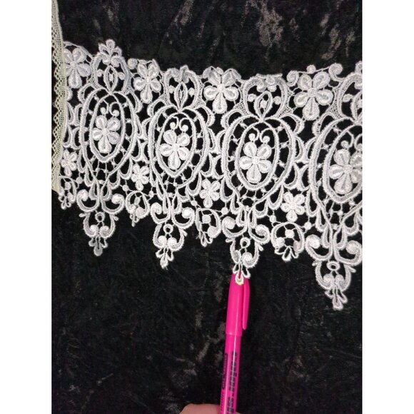 VINTAGE JESSICA MCCLINTOCK GUNNE SAX Velvet Whimisigoth Dress Womens XS Crochet - Picture 8 of 10